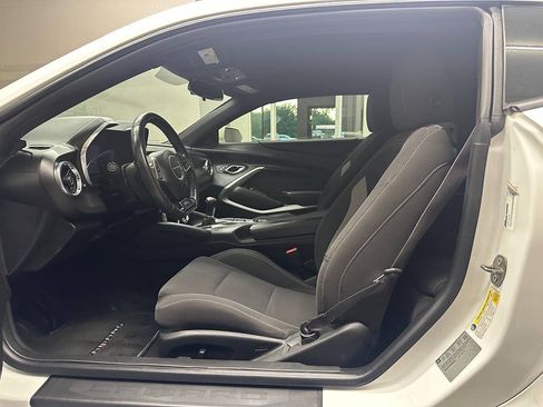 Used 2017 Chevrolet Camaro SS RWD image 34