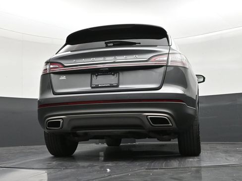 Used 2022 Lincoln Nautilus FWD image 23