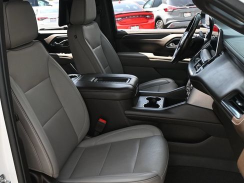 Used 2023 GMC Yukon SLT RWD image 21