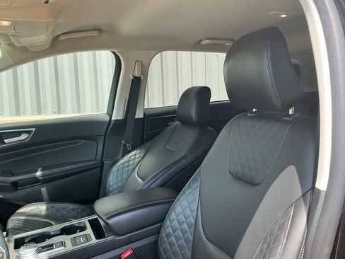 Used 2024 Ford Edge Titanium AWD/4WD image 9
