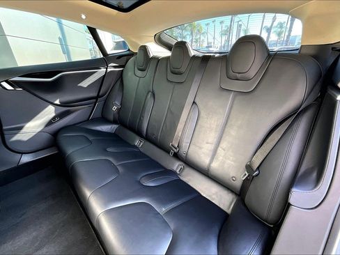 Used 2013 Tesla Model S image 26