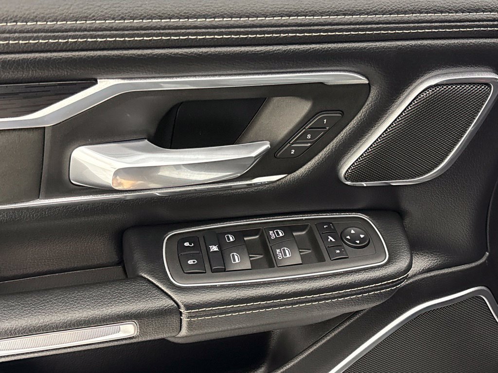 Used 2023 RAM 1500 Laramie AWD/4WD image 28