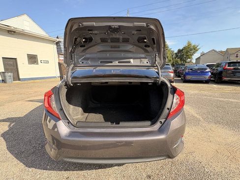 Used 2018 Honda Civic EX image 31