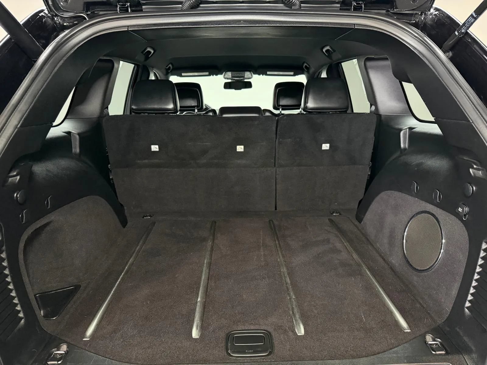 Used 2014 Jeep Grand Cherokee Limited RWD image 14