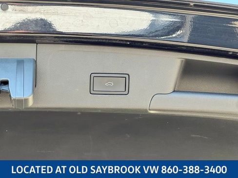 Certified 2023 Volkswagen Atlas Cross Sport SE w/ Panoramic Sunroof Package AWD/4WD image 22