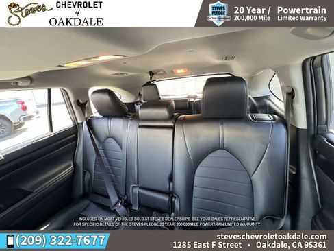 Used 2023 Toyota Highlander XLE image 29