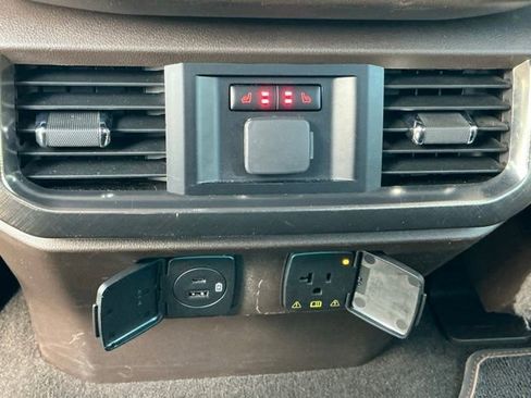 Used 2023 Ford F150 King Ranch w/ Equipment Group 601A High AWD/4WD image 23