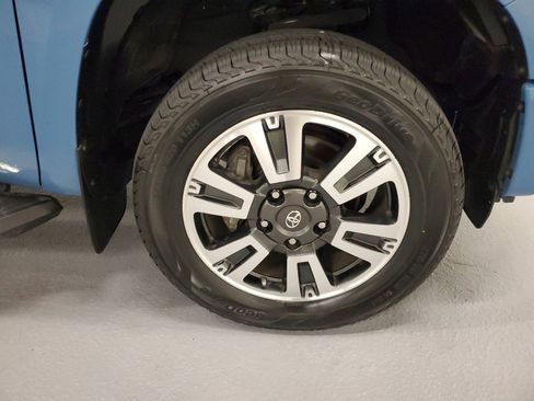 Used 2020 Toyota Tundra SR5 image 10