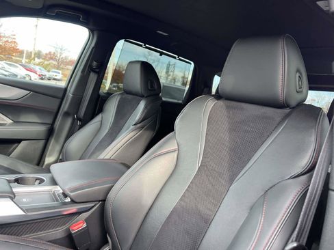 Used 2023 Acura MDX A-Spec image 9