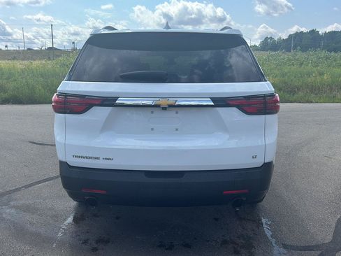 Used 2023 Chevrolet Traverse LT AWD/4WD image 4