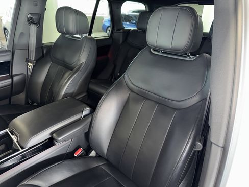 Used 2024 Land Rover Range Rover SE AWD/4WD image 26