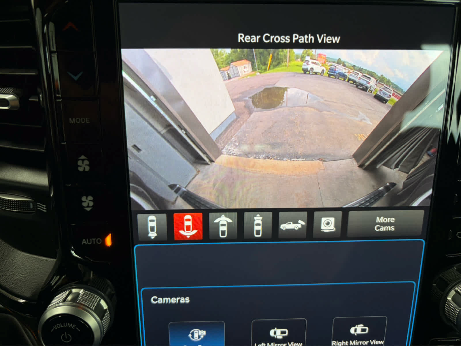 Used 2023 RAM 1500 Limited AWD/4WD image 23