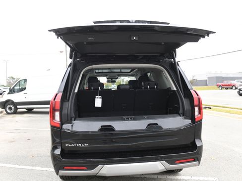 New 2025 Ford Expedition Platinum w/ Driver's Package image 20