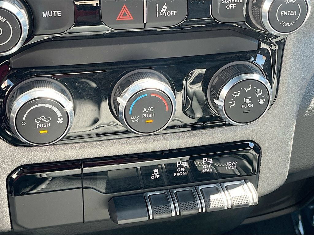 Used 2025 RAM 1500 Tradesman AWD/4WD image 15