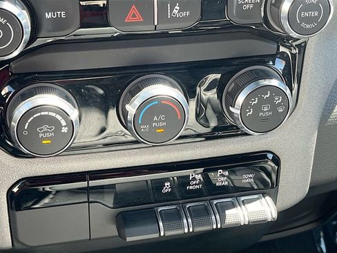 Used 2025 RAM 1500 Tradesman AWD/4WD image 15