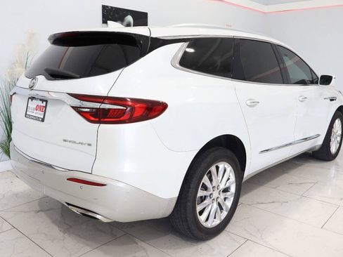 Used 2018 Buick Enclave Premium FWD image 4