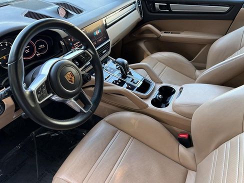 Used 2022 Porsche Cayenne E-Hybrid AWD/4WD image 4