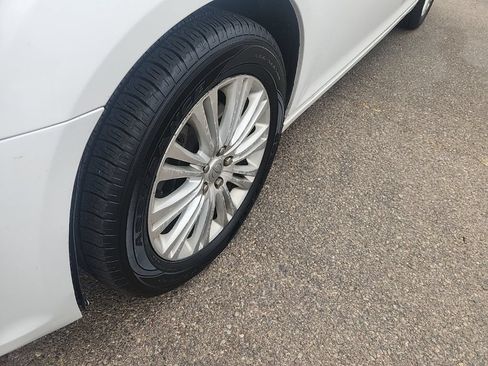 Used 2013 Chrysler 300 AWD w/ Driver Convenience Group image 6