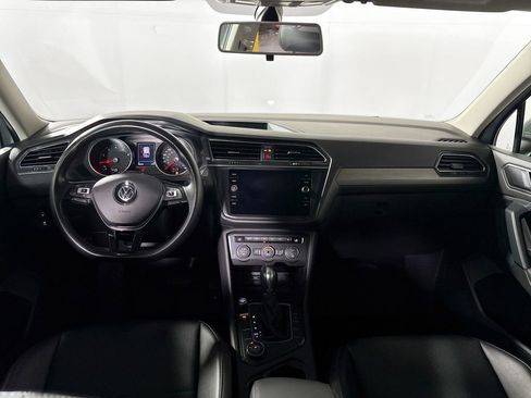 Used 2019 Volkswagen Tiguan SE AWD/4WD image 12
