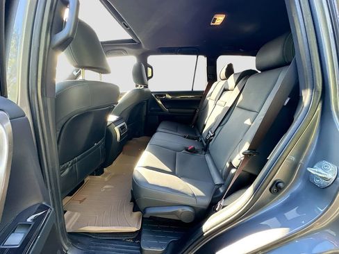 Used 2021 Lexus GX 460 Premium w/ Premium Package AWD/4WD image 26