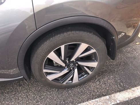Certified 2024 Nissan Murano SL FWD image 9