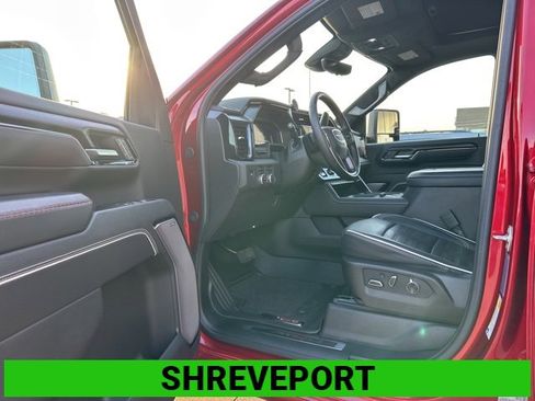 Used 2025 GMC Sierra 2500 AT4X image 16