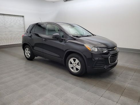 Used 2021 Chevrolet Trax LS w/ Tint and Cruise Package FWD image 11