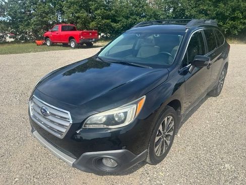 Used 2017 Subaru Outback 2.5i Limited AWD/4WD image 3