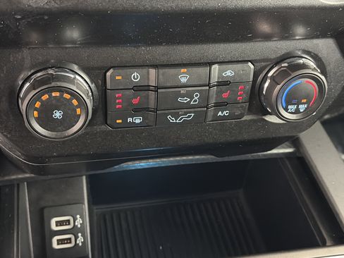 Used 2019 Ford F150 XLT w/ Equipment Group 302A Luxury image 22