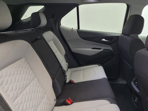 Used 2021 Chevrolet Equinox LT FWD image 19