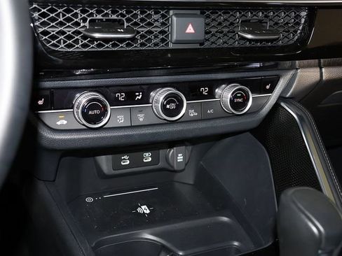 Certified 2025 Acura ADX AWD image 19