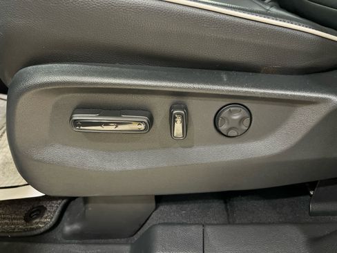 Certified 2025 Honda Odyssey Touring image 22