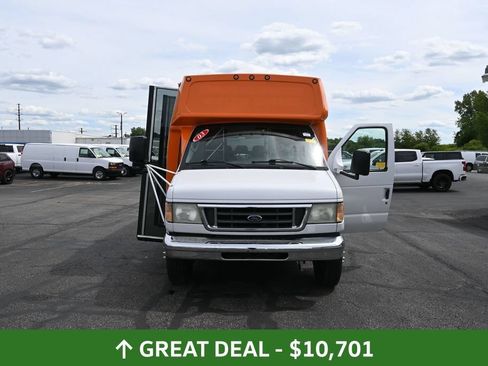 Used 2003 Ford E-450 and Econoline 450 RWD image 43