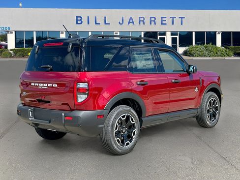 New 2026 Ford Bronco Sport Outer Banks image 4