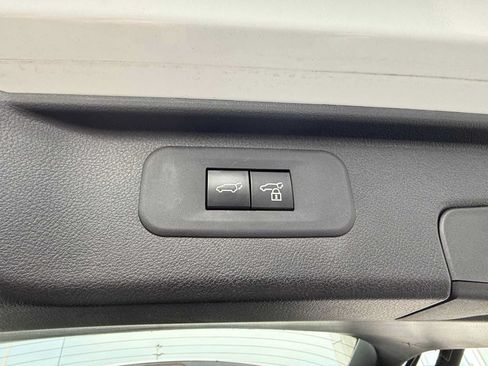 Used 2024 Toyota Grand Highlander AWD image 32