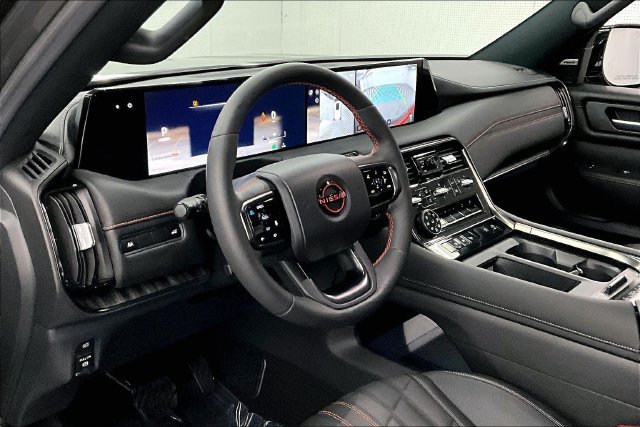 Used 2025 Nissan Armada PRO-4X AWD/4WD image 16