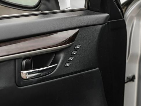 Used 2016 Lexus ES 300h image 51