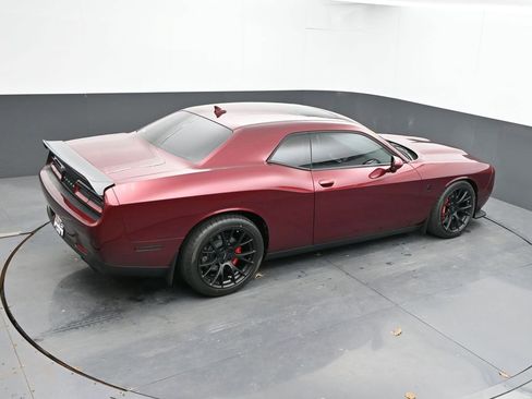 Used 2019 Dodge Challenger SRT Hellcat Redeye RWD image 41