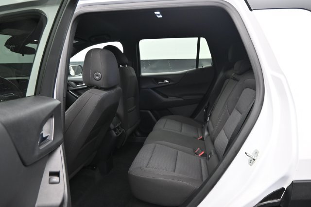 Used 2026 Chevrolet Equinox LT AWD/4WD image 11