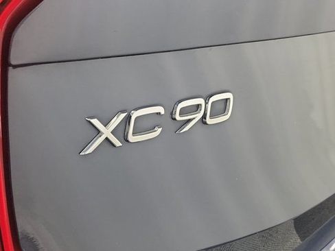 Used 2023 Volvo XC90 B5 Plus w/ Protection Package AWD/4WD image 7