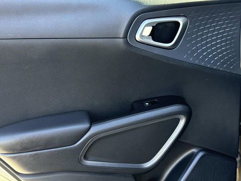 Used 2020 Kia Soul EX image 12