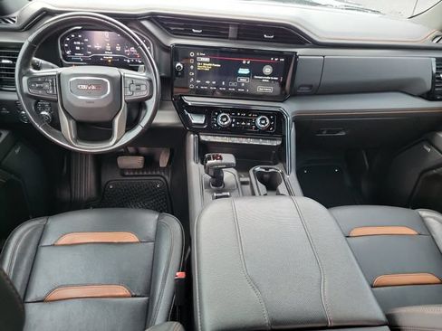 Used 2023 GMC Sierra 1500 AT4 w/ Technology Package AWD/4WD image 23