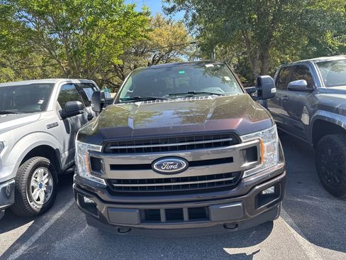 Used 2018 Ford F150 XLT w/ Equipment Group 302A Luxury image 2