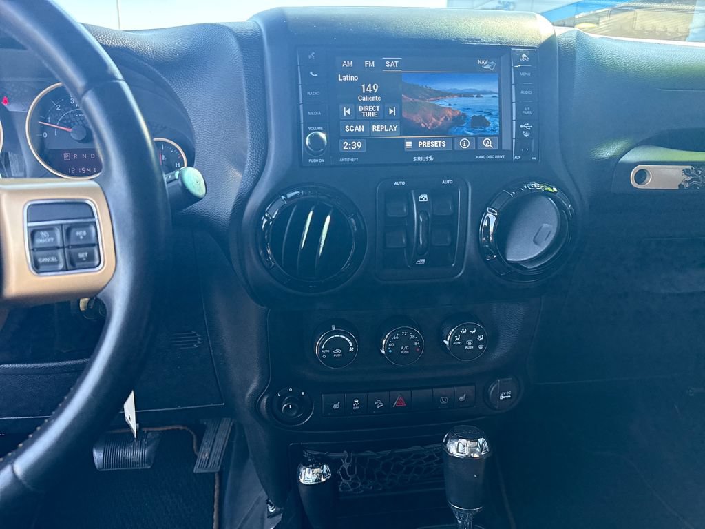 Used 2014 Jeep Wrangler Unlimited Sahara AWD/4WD image 22