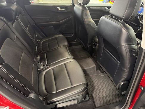 Used 2022 Ford Escape Titanium AWD/4WD image 40