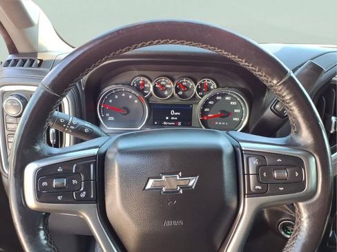 Used 2021 Chevrolet Silverado 1500 LT Trail Boss AWD/4WD image 11