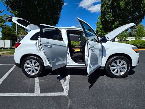 Used 2013 Mitsubishi Outlander Sport ES FWD image 24