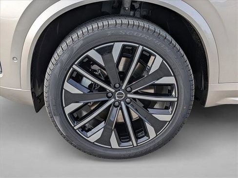 New 2026 Volvo XC90 T8 Plus w/ Protection Package Premier image 11