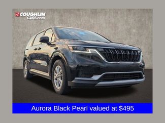 Used 2024 Kia Carnival LX video 1