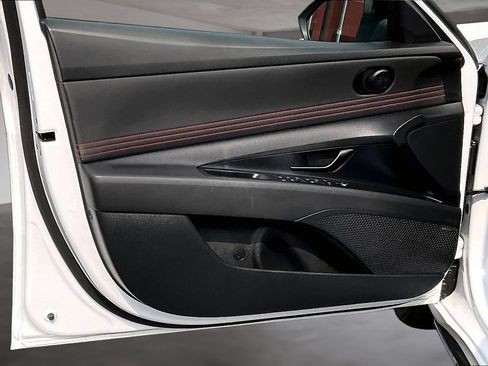 Certified 2025 Hyundai Elantra N Line FWD image 23